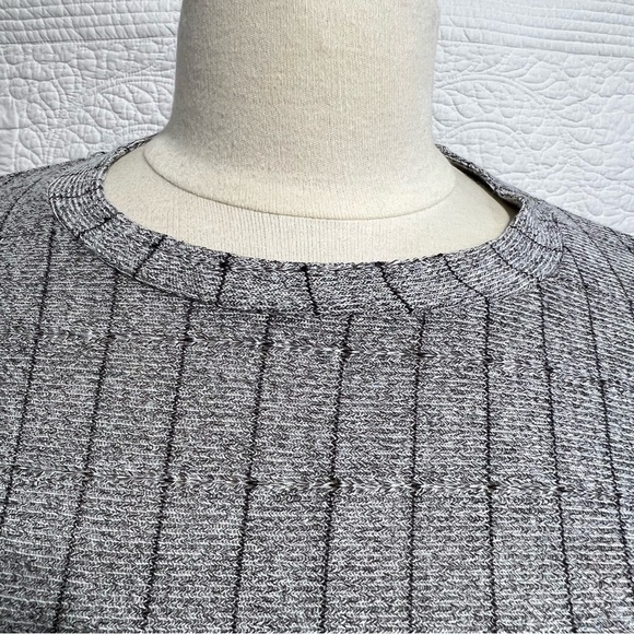 BLACK TAPE Women's Grey Lightweight Long Sleeve Sweater, Size Small - Picture 8 of 8